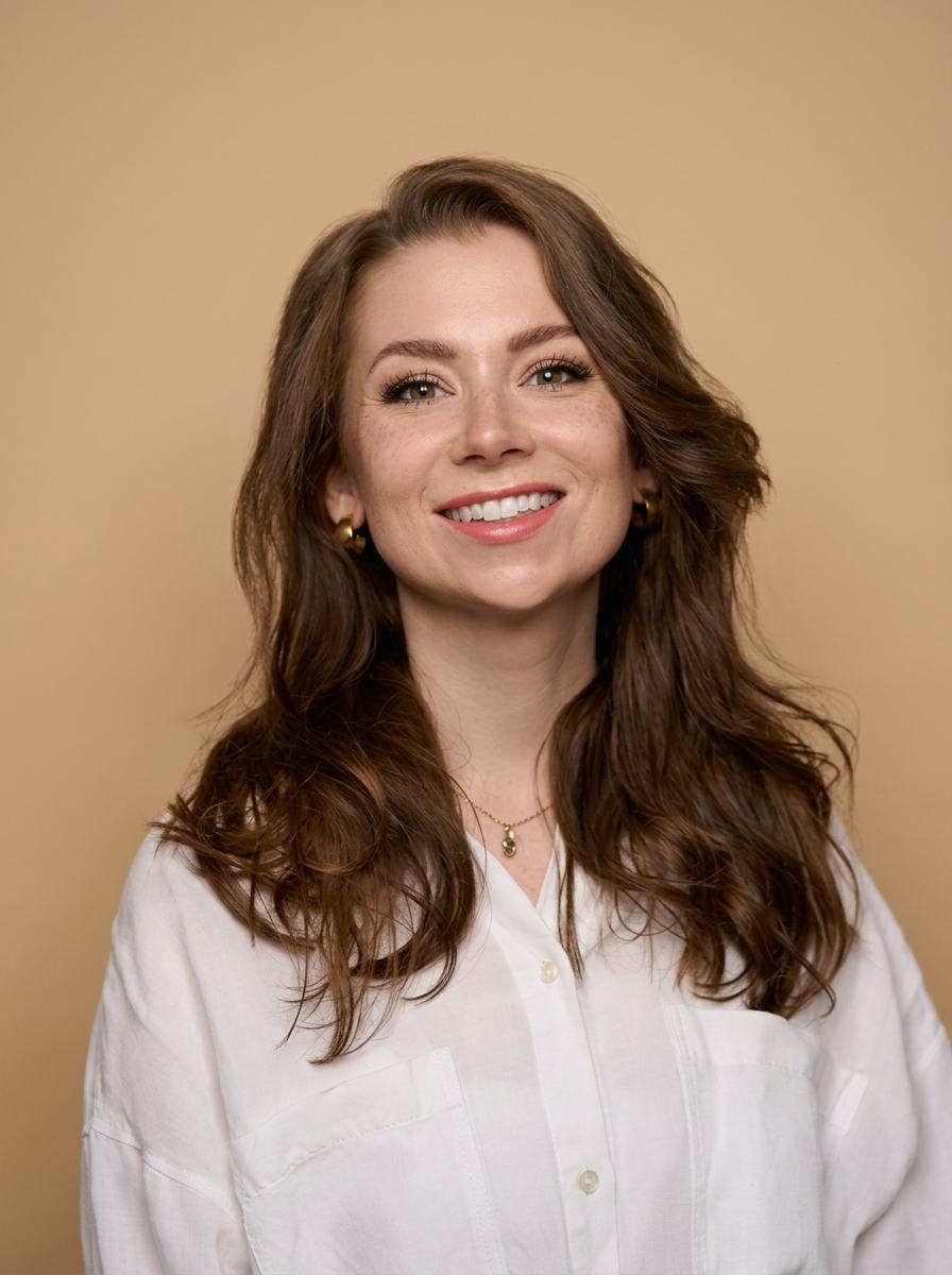 Lara Schmitt, Make-up Artist und Bellacad Dozentin für Editorial, Events & Commercial aus Frankfurt